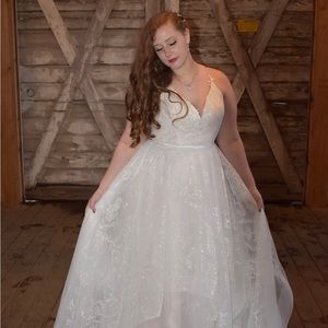Beautiful tiered wedding dress